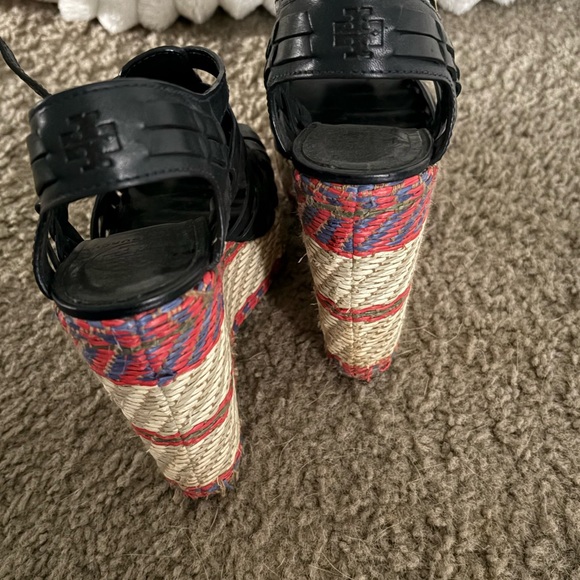 Tory Burch - Picture 4 of 5